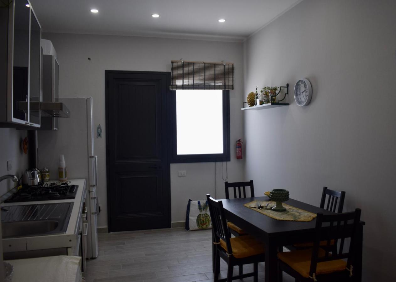 La Casa Dei Leoni Di Sicilia Apartment ปาแลร์โม ภายนอก รูปภาพ