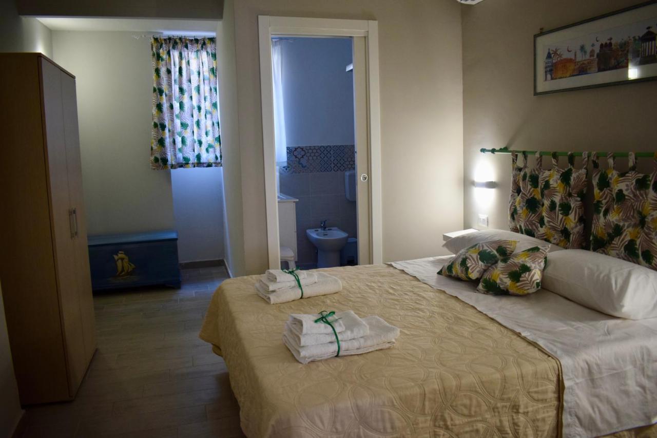 La Casa Dei Leoni Di Sicilia Apartment ปาแลร์โม ภายนอก รูปภาพ