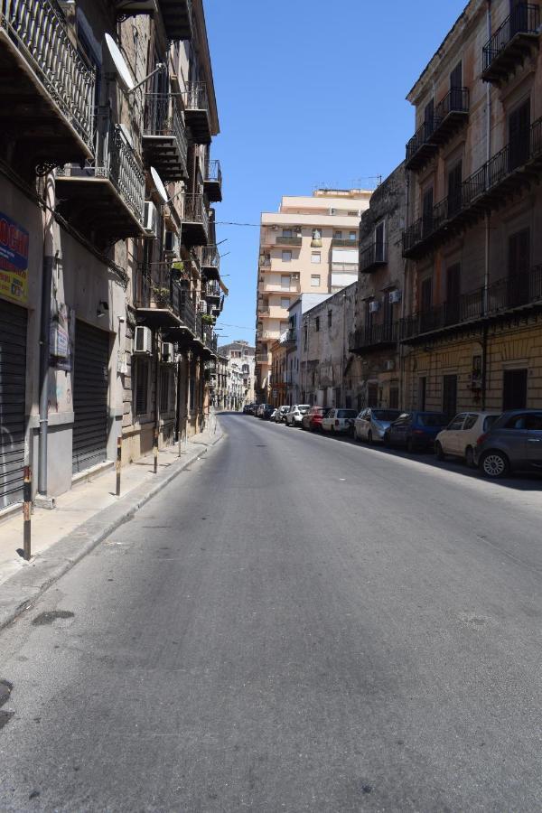 La Casa Dei Leoni Di Sicilia Apartment ปาแลร์โม ภายนอก รูปภาพ